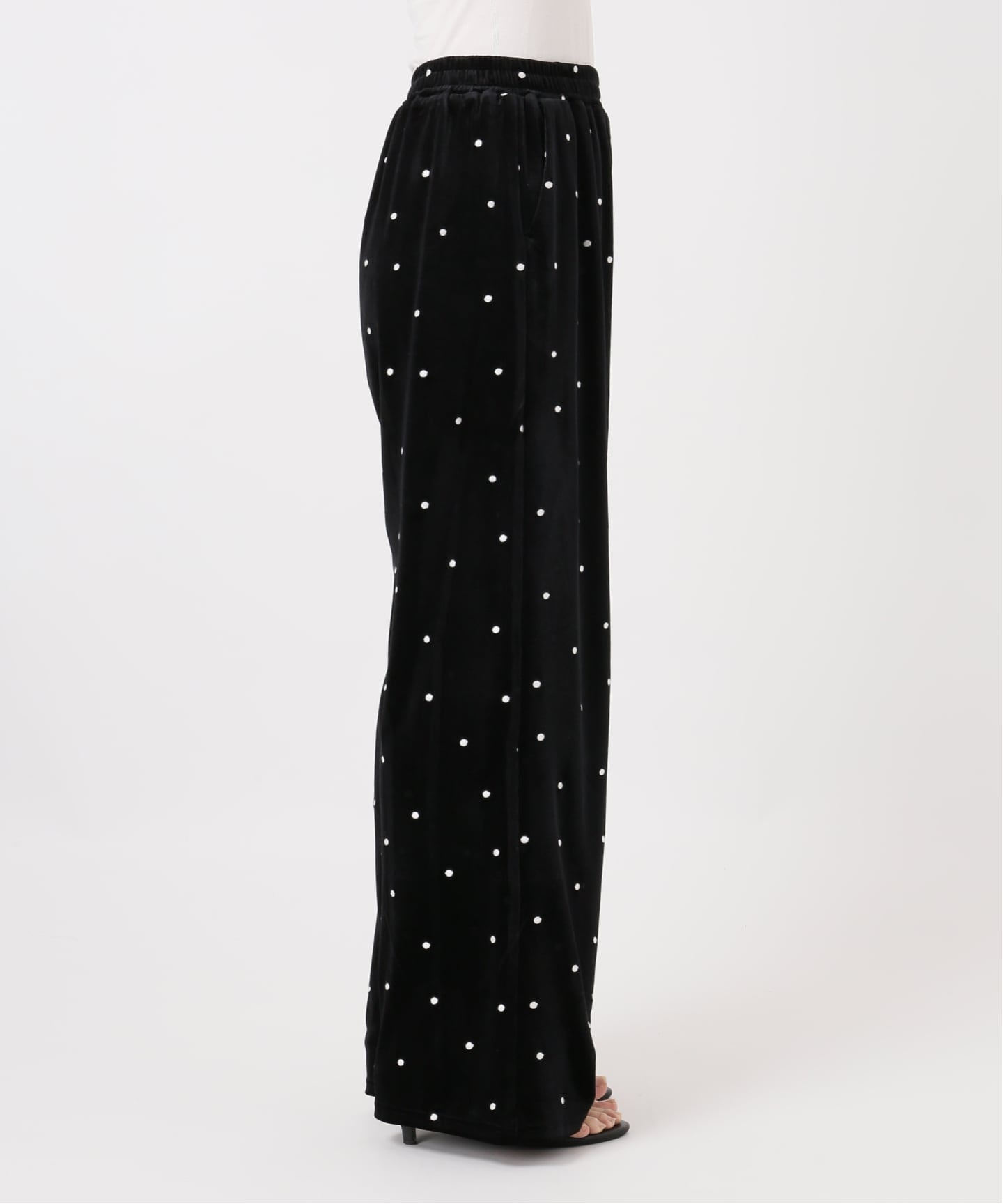 liten 柄ベロアパンツ　beige×black 新品未使用 手洗い可 / ベロアパンツ（その他パンツ）｜B.C STOCK（ベーセー