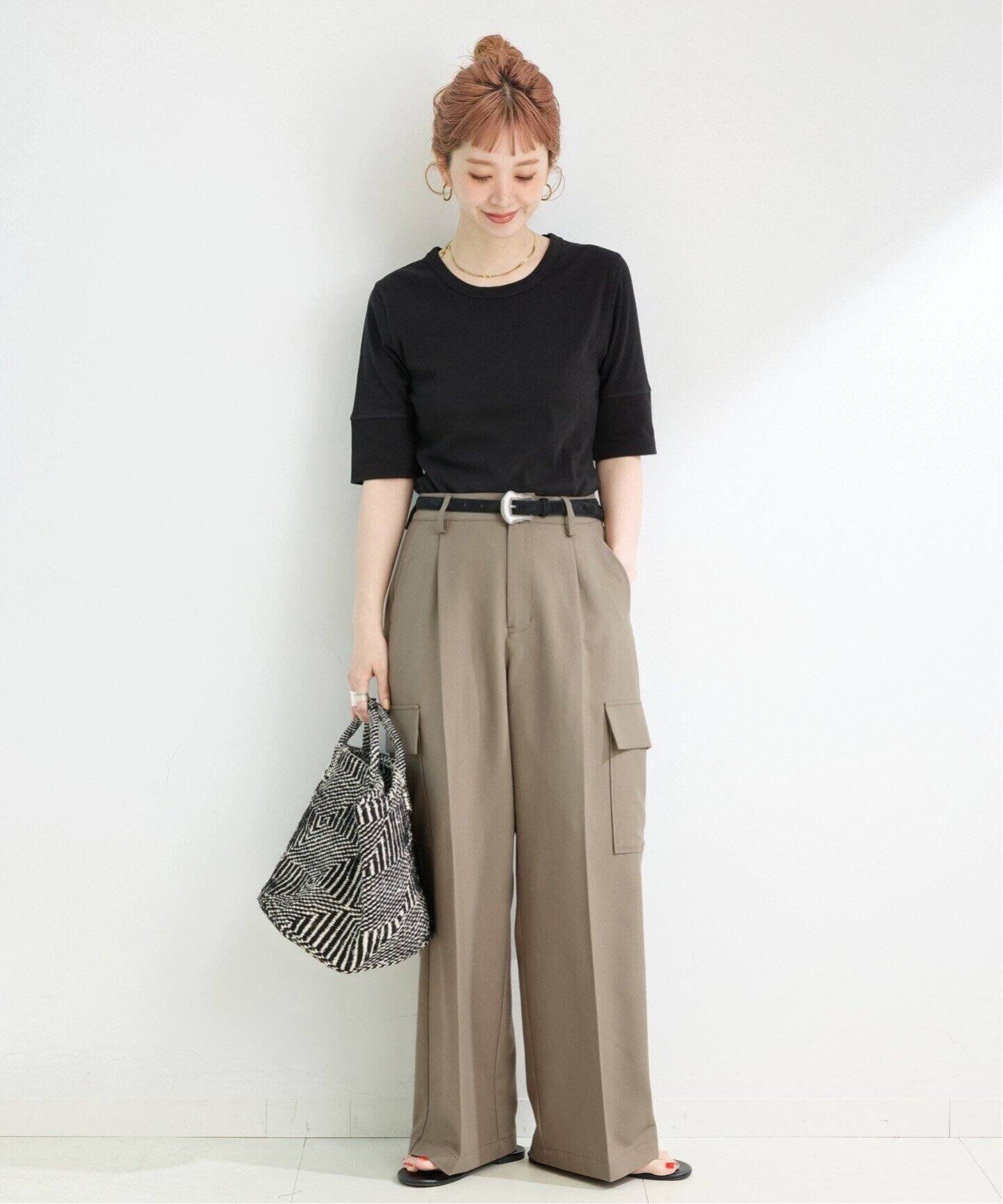 【新品タグ付】ラウンジドレス サテンカーゴパンツ S ウエストゴム 手洗い可 quaranciel:〈手洗い可能〉ツイル ドロスト カーゴ パンツ