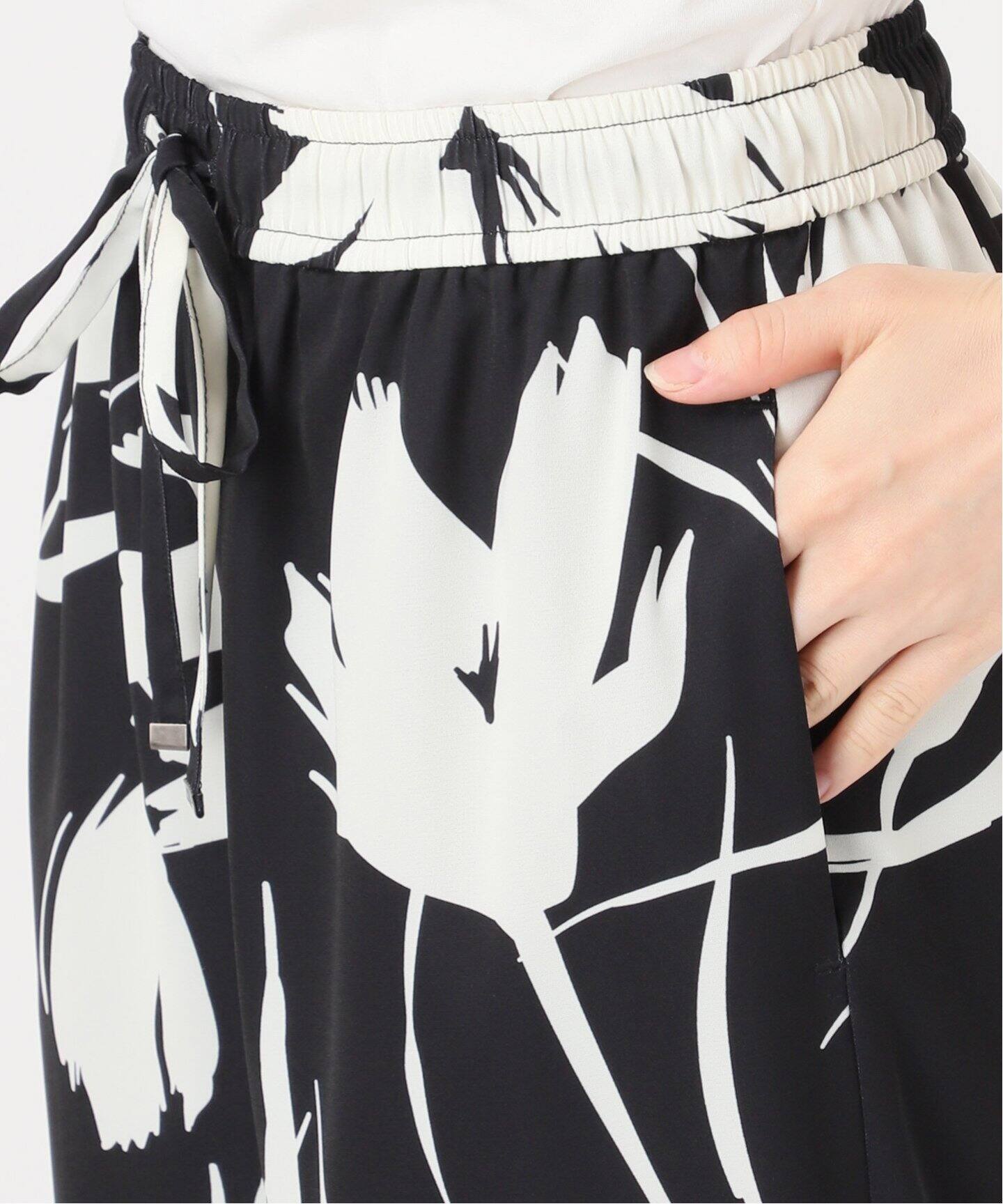 WEB限定】ウォッシャブル / フラワーモチーフプリントパンツ（その他