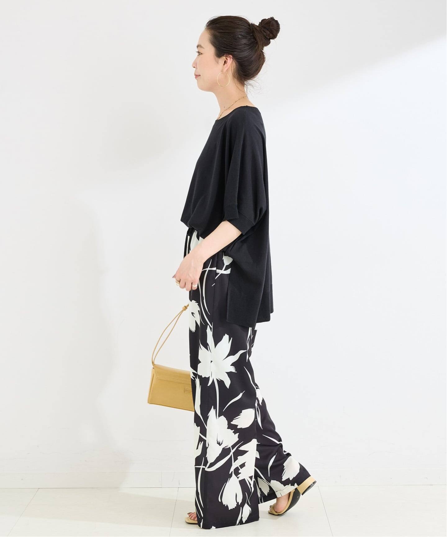 【ほぼ新品】ウォーターフラワープリントパンツ　白 追加》【WEB限定】ウォッシャブル / フラワーモチーフプリントパンツ