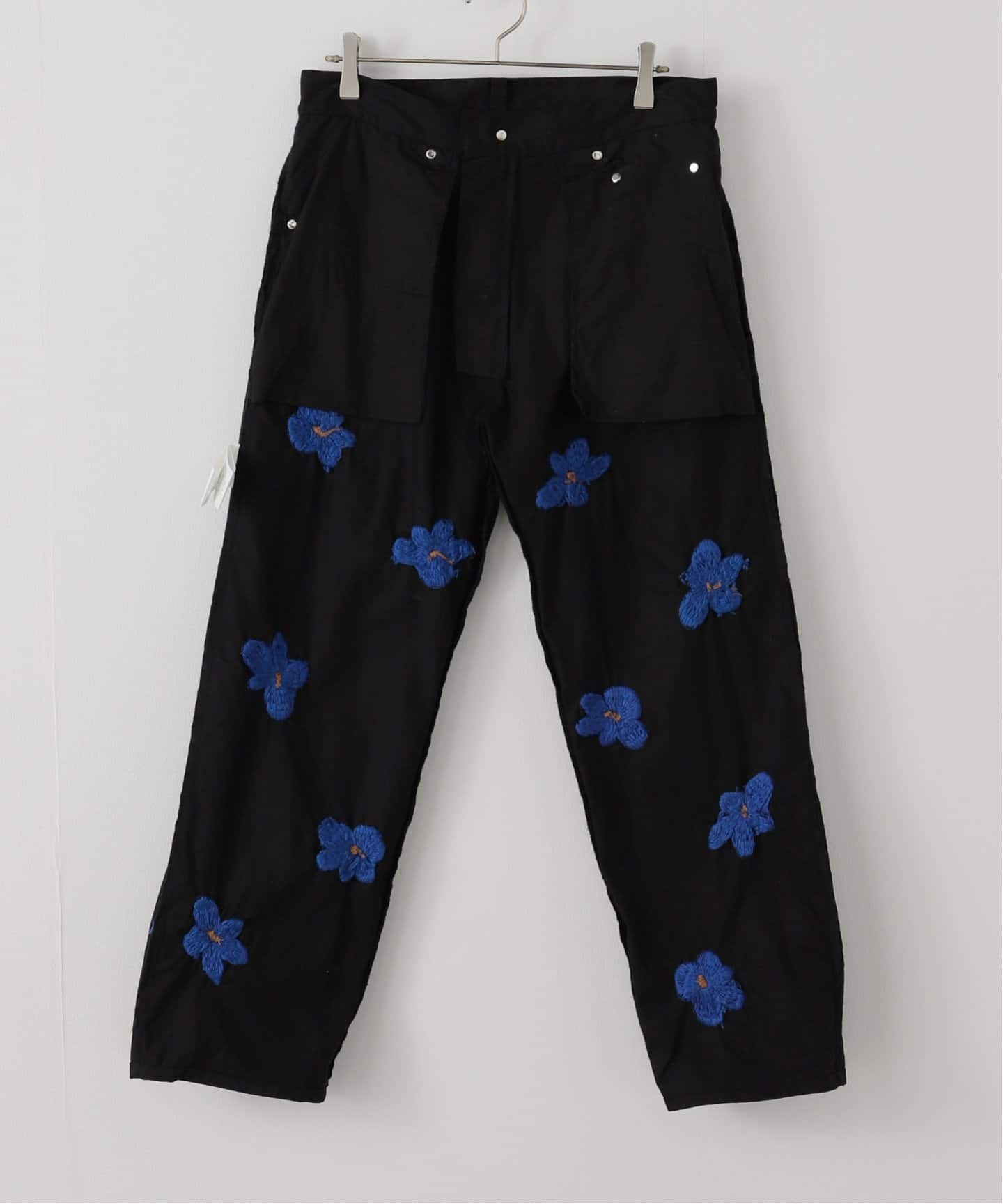 NOMARHYTHM TEXTILE】Floral Hand Embroidery Pants(チノパンツ NOMARHYTHM TEXTILE】Floral Hand Embroidery Pants(チノパンツ