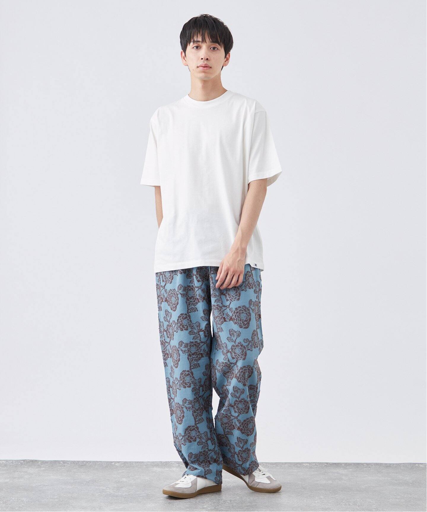 ハ*】様 タグ付 BEARDSLEY カットジャガードサルエルパンツ ホワイト ハ*】様 タグ付 BEARDSLEY カットジャガードサルエルパンツ