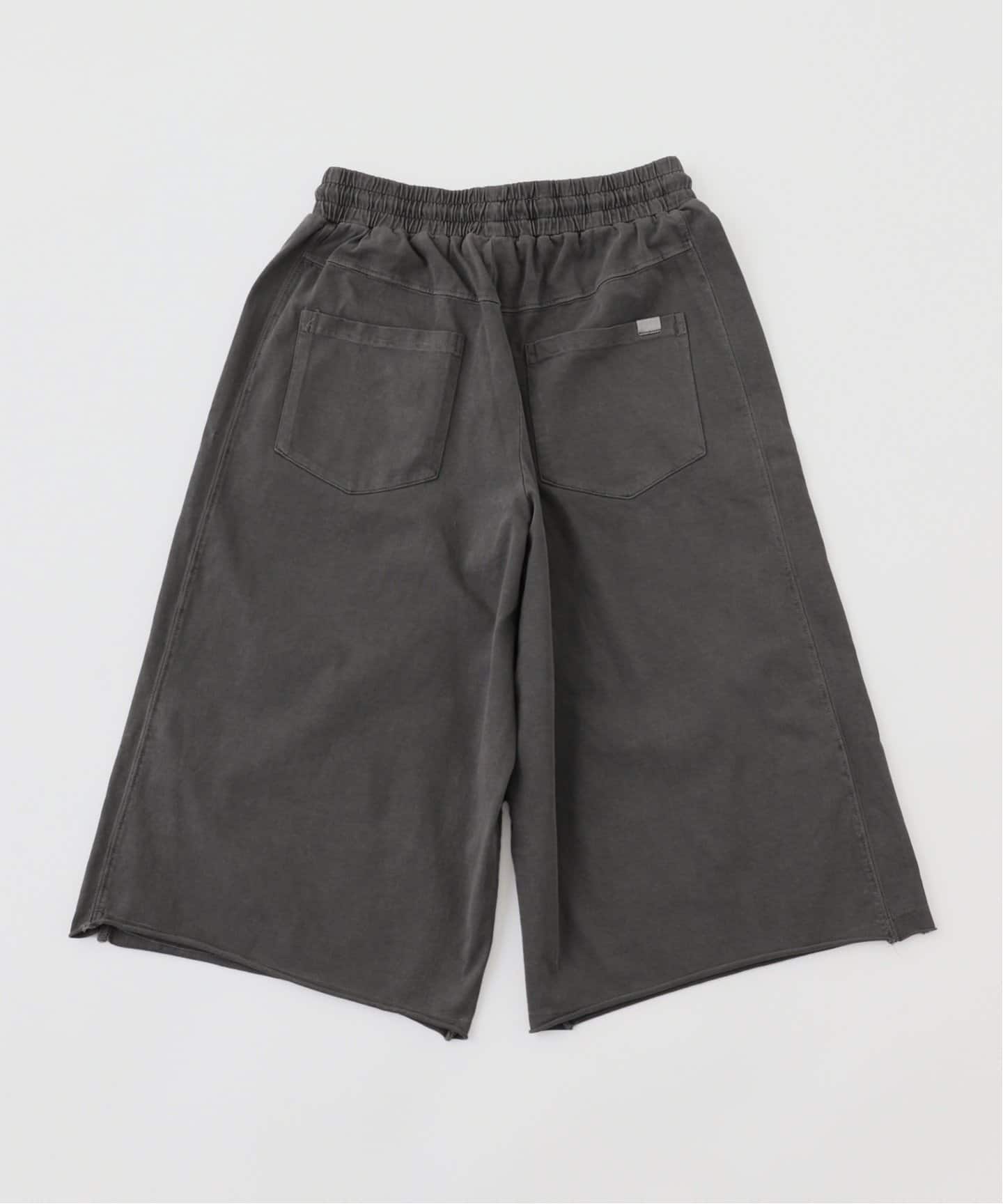 NOMANUAL/ノーマニュアルMOLTING BERMUDA SWEATPANTS（ショート