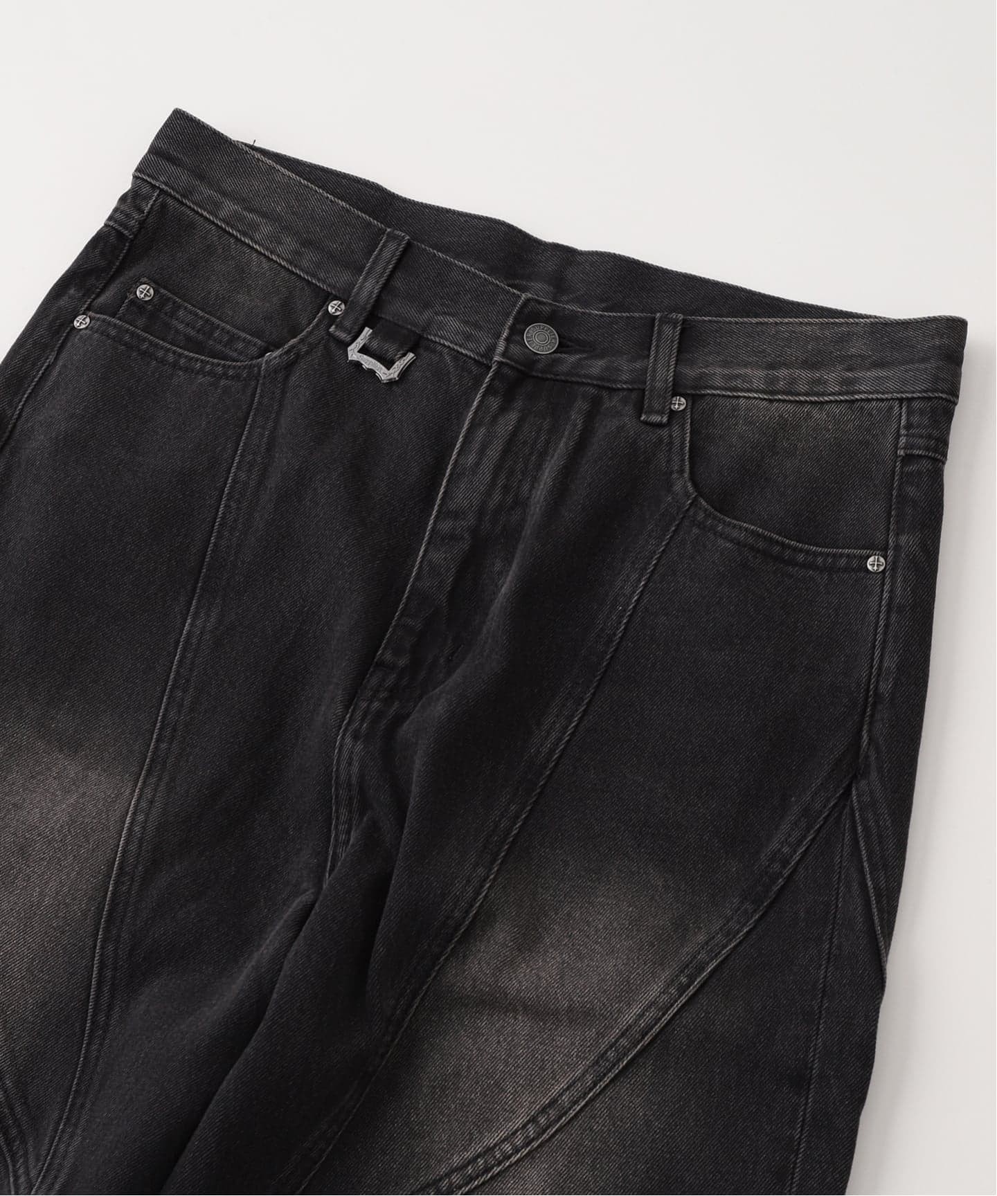 SUPPLIER / サプライヤー Cross Leather Patch Baggy Denim（デニム