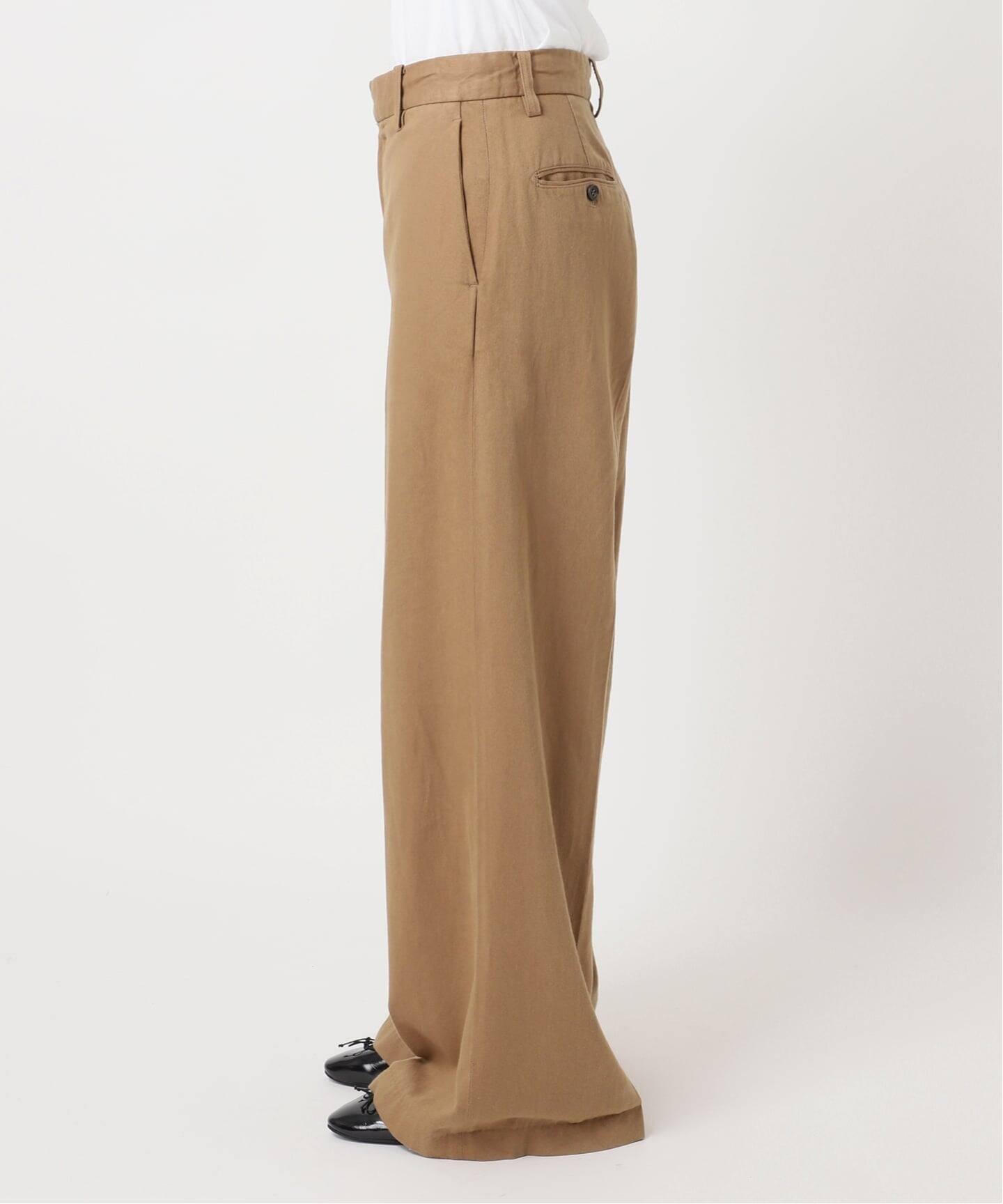 シルキーチノワイドレッグスラックス（チノパンツ）｜IENA（イエナ）の