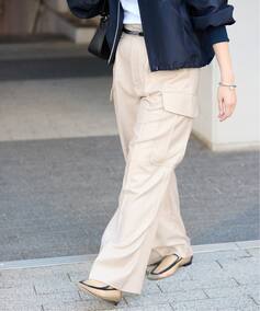 《予約》カーゴスラックス