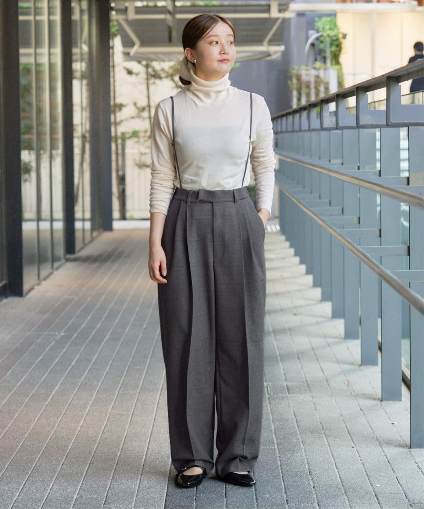 朝のみお値下げ　lohenサスペンダーエッグパンツ　38 IENA yori ローヘン lohenサスペンダーエッグパンツ 38 IENA yori