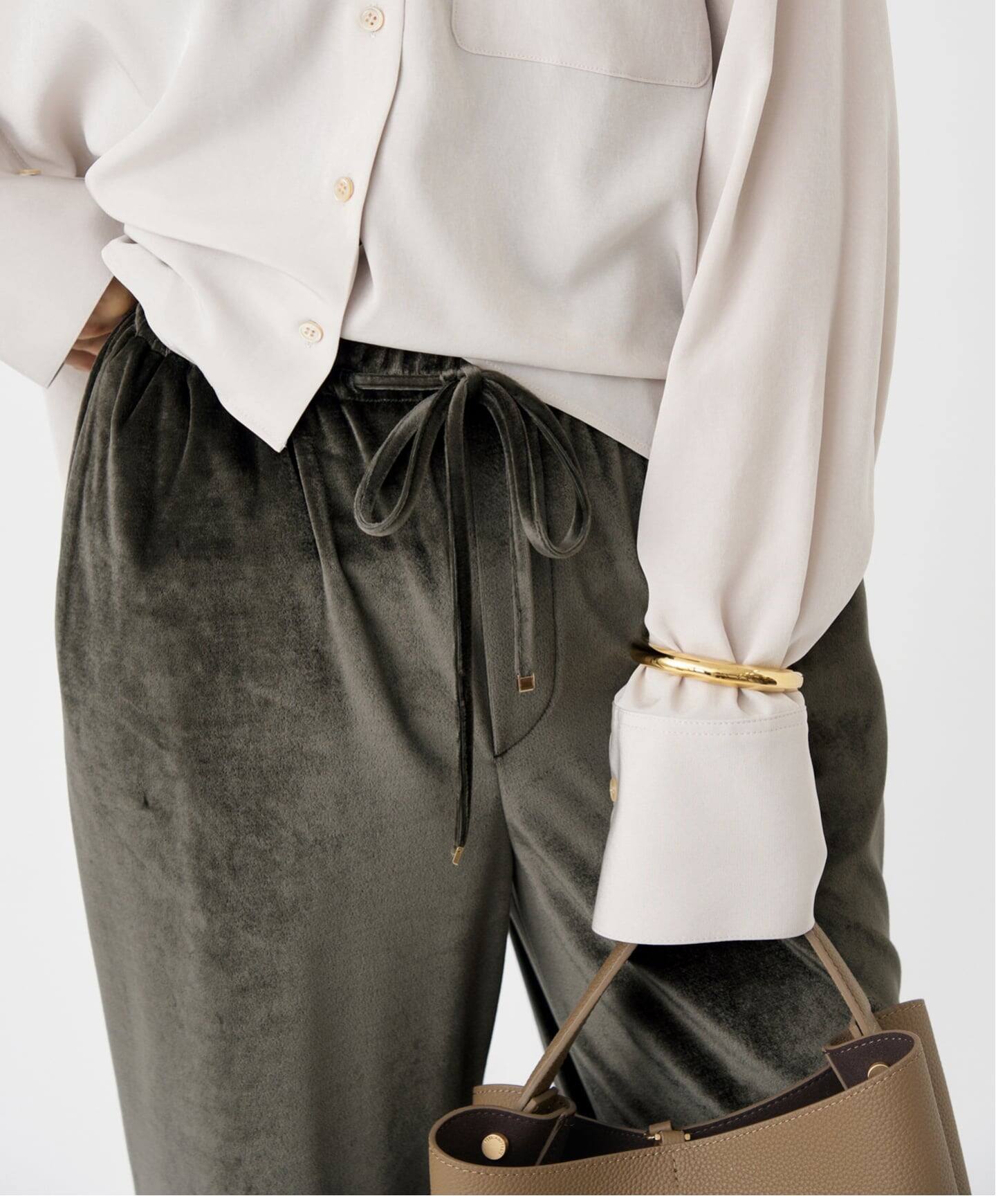 ベロアイージーパンツ（その他パンツ）｜IENA（イエナ）の通販