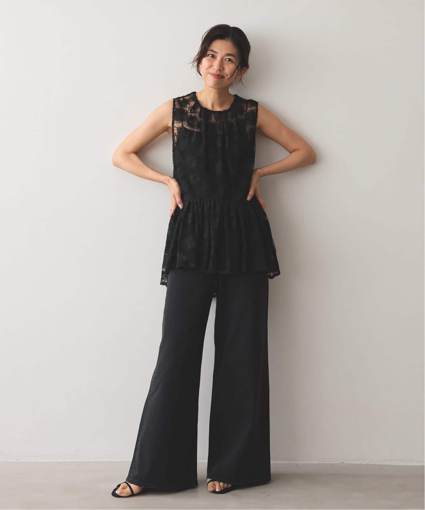 ヤヌーク　ワイドフレア　YANUK デニムパンツ　ブラック25 完売品 YANUK - YANUK ヤヌーク ワイドフレア 25 ブラック デニムパンツ