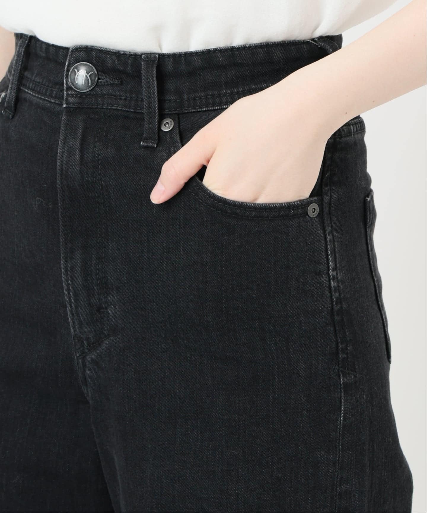 パンツ YANUK anuans Curvy Denim 23 Used Black パンツ YANUK anuans Curvy Denim 23 Used Black 2025年最新