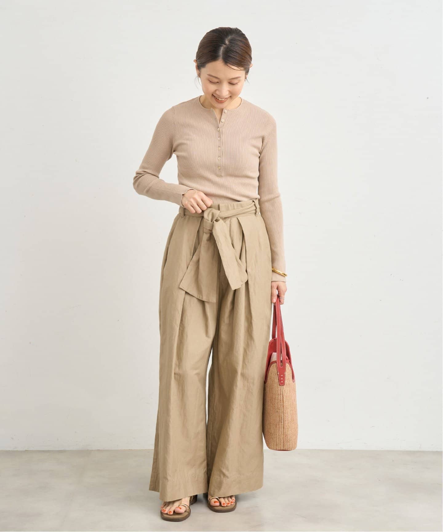 【新品未使用】<enrica/エンリカ＞ ワイドチノパンツ ベージュ タグ付き enrica/エンリカ コットンリネンワイドパンツ（その他パンツ）｜IENA