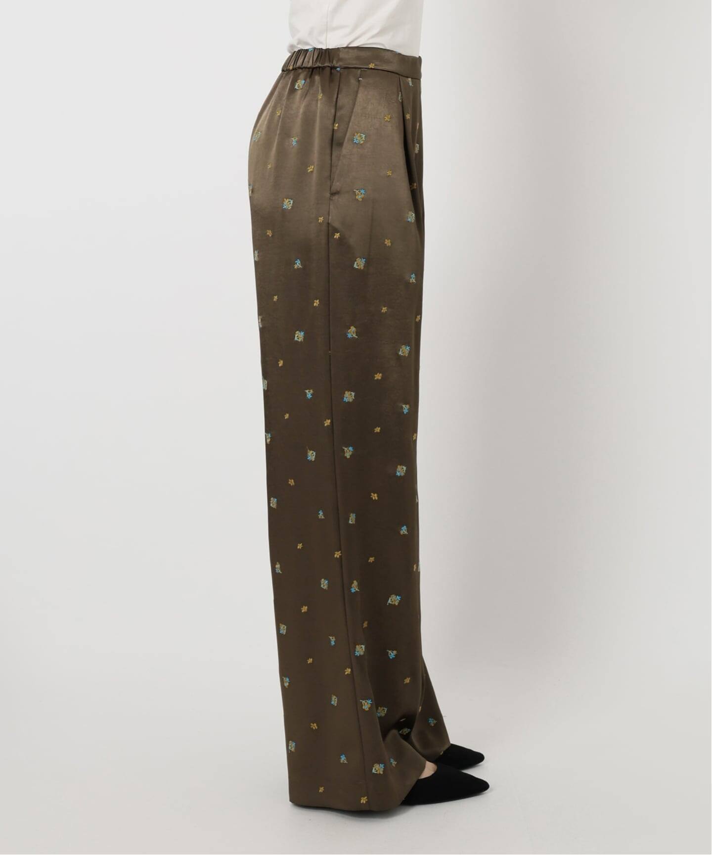 イブヌ　送料分 flowerサテンストレートイージーパンツ（その他パンツ）｜SLOBE IENA