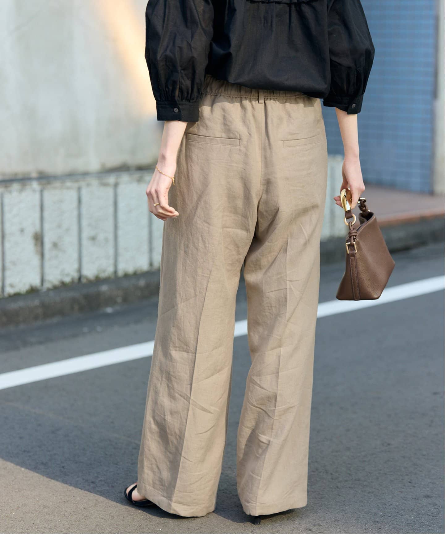 新品タグ付き　スローブイエナ　リラックスパンツ リネン混イージースラックス（スラックス）｜SLOBE IENA