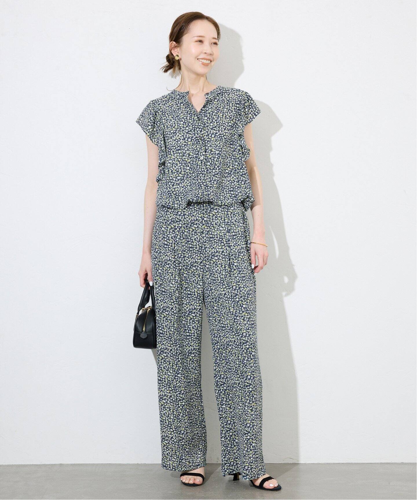 スローブイエナ　マルゴーフラワーパンツ マルチフラワーパンツ（その他パンツ）｜SLOBE IENA（スローブ