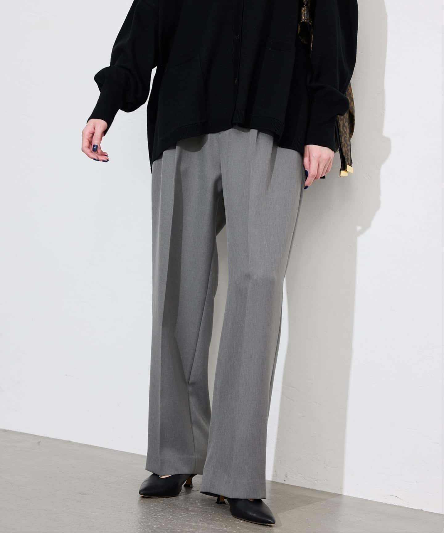 パウダーツイルイージーテーパードパンツ（その他パンツ）｜SLOBE IENA