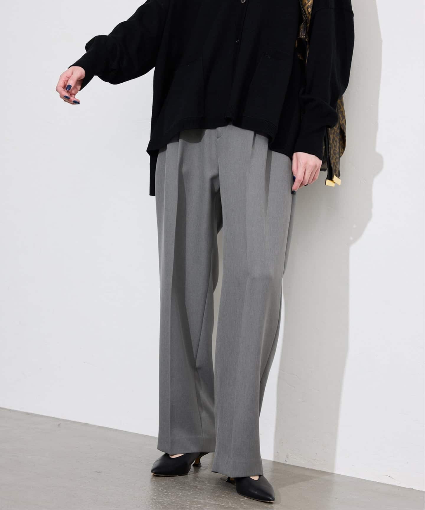 パウダーツイルイージーテーパードパンツ（その他パンツ）｜SLOBE IENA