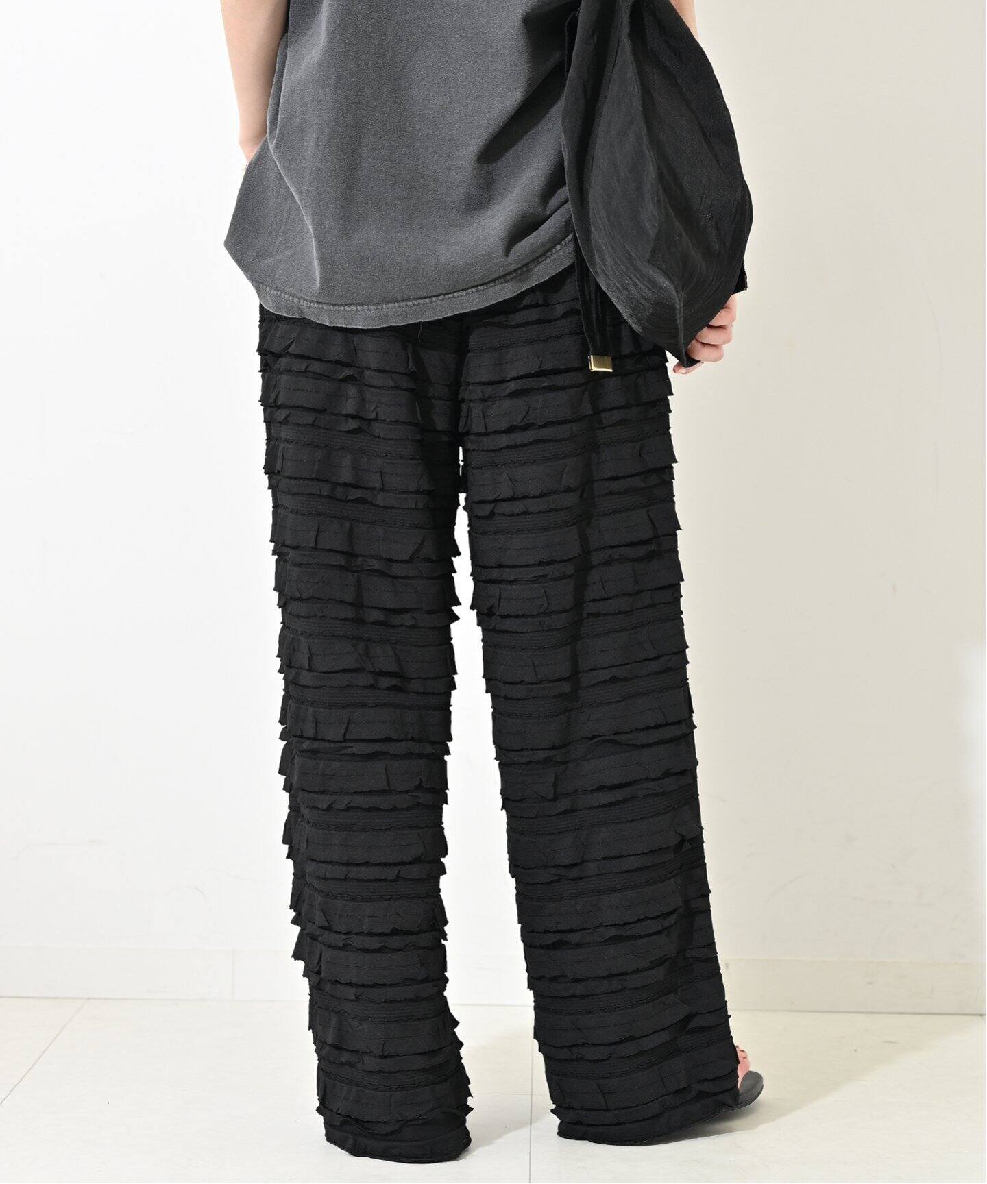 IENA✨24SS✨ニットフリルパンツ　ブラック　パンツ　ティアード　近年　38 WEB限定/追加》フリルカットパンツ（その他パンツ）｜SLOBE IENA