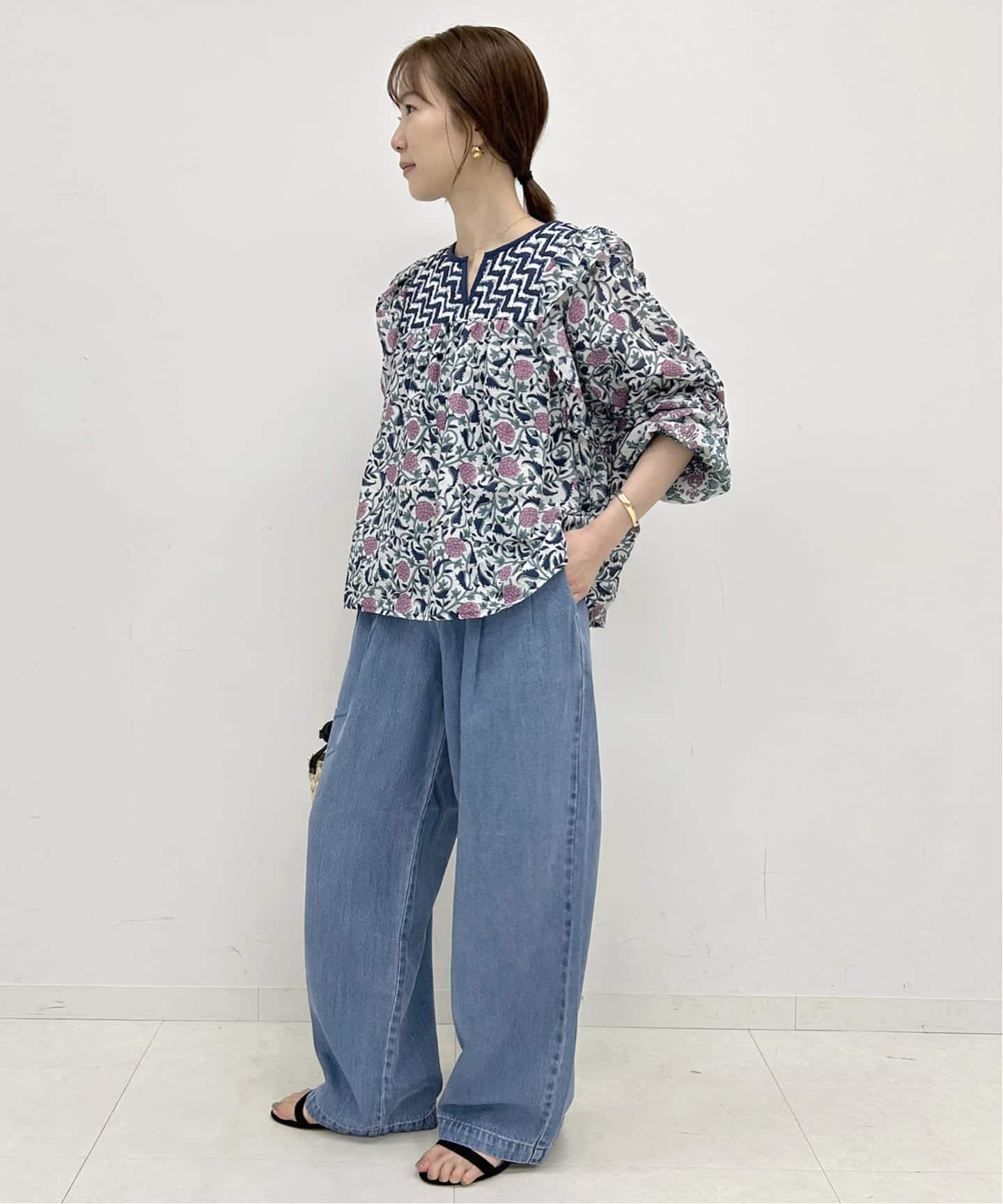 スローブイエナ　IENA デニム　LEDENIM TUCK TROUSER スローブ イエナ SLOBE IENA 《WEB限定/追加4予約》LEDENIM TUCK