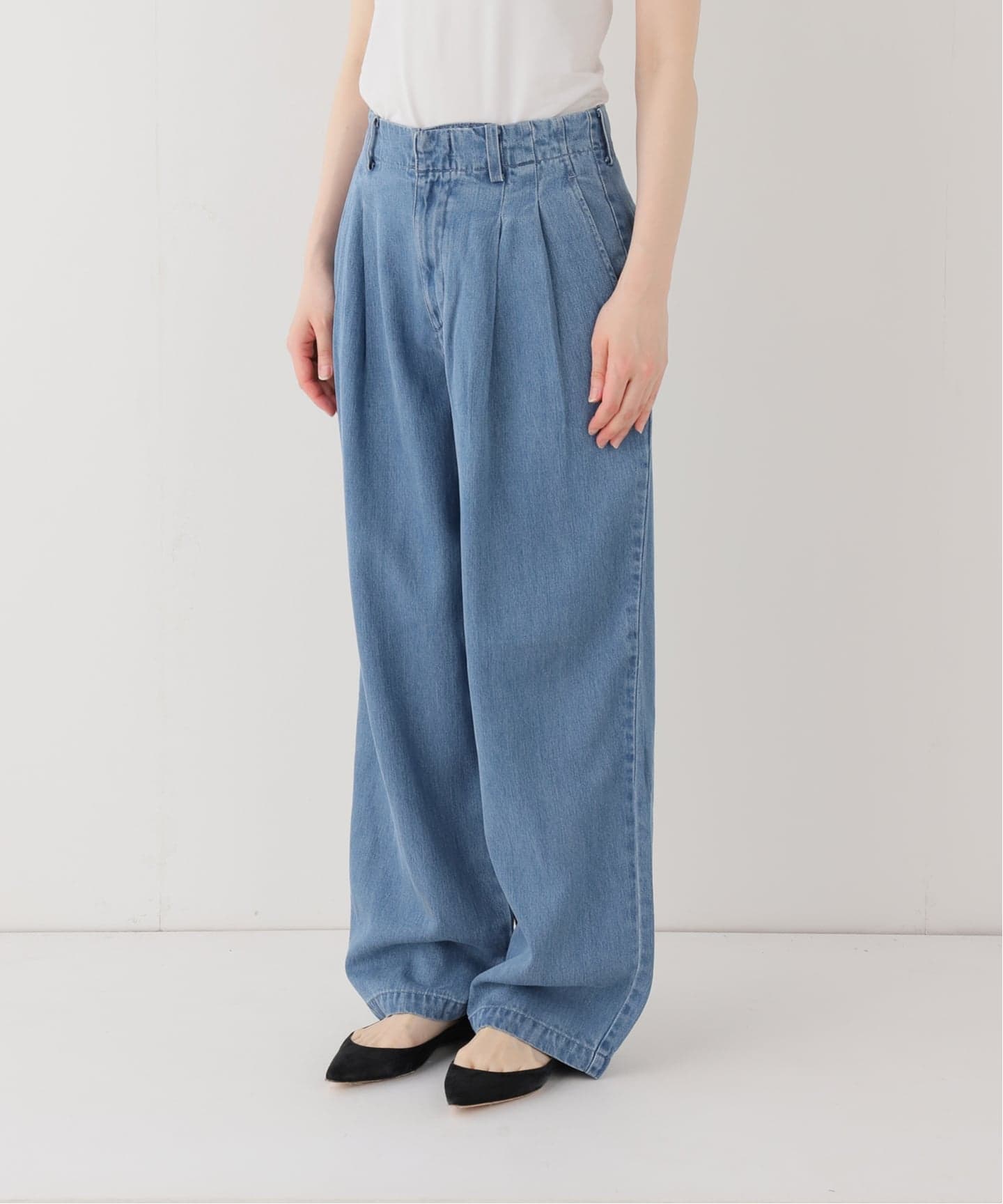 新品タグ付き　LEDENIM TUCK TROUSER SLOBE IENA 4サイズ展開/追加》LEDENIM TUCK TROUSERデニム（デニムパンツ