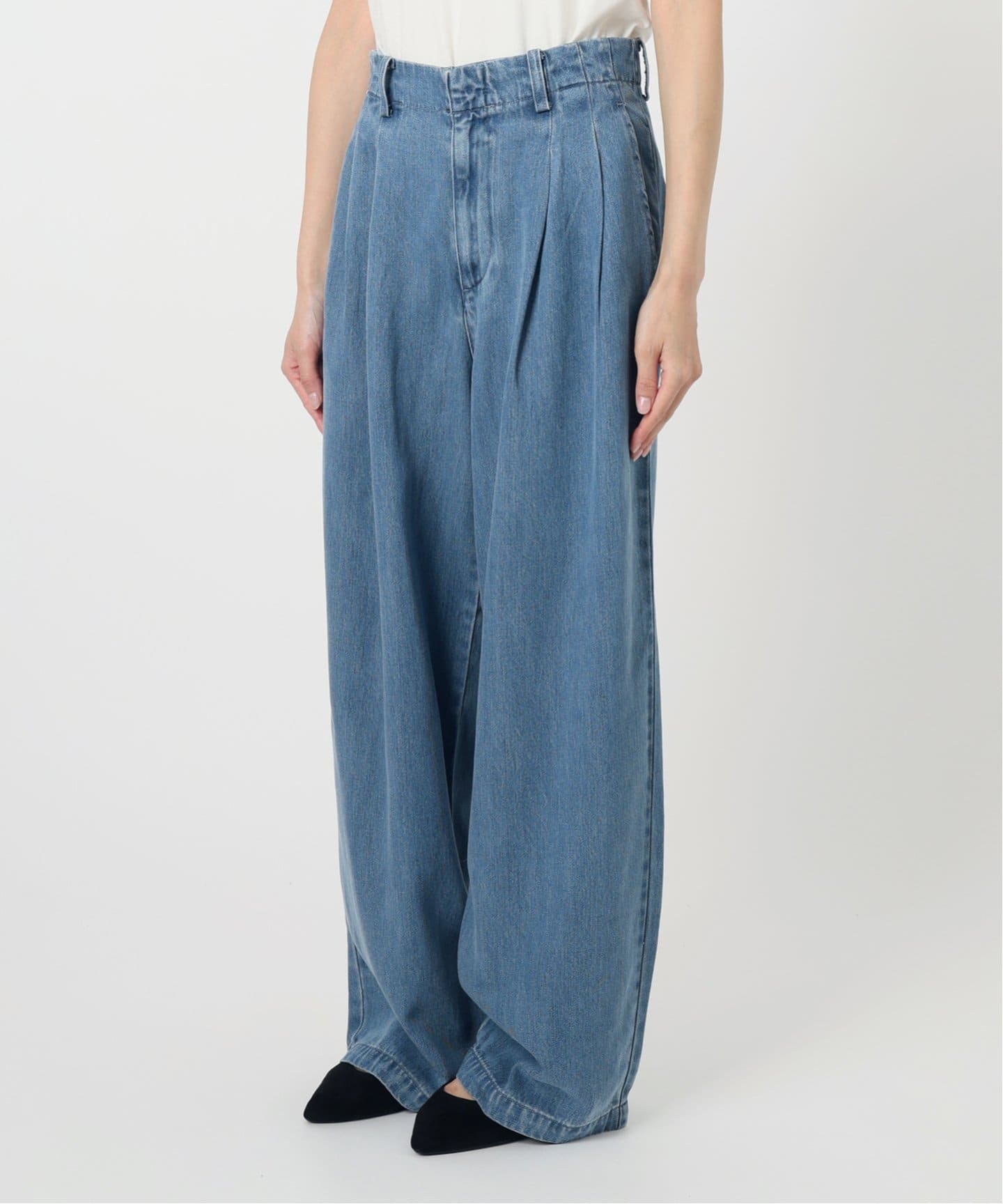 SLOBE IENA LEDENIM TUCK TROUSERイエナ デニム36 WEB限定/追加4予約》LEDENIM TUCK TROUSER(デニムパンツ