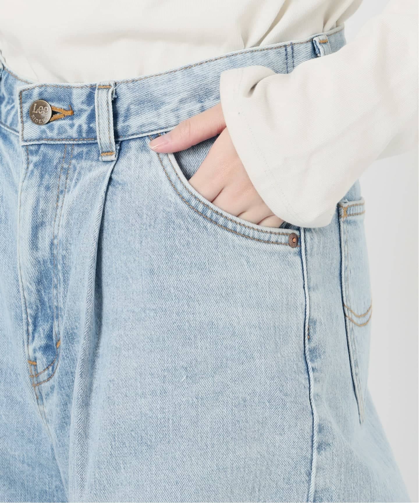 なっつ他の方は購入お控えくださいタグ付 Lee × SLOBE IENA 予約》LEE/リー SLOBE別注 タックワイドデニム（デニムパンツ