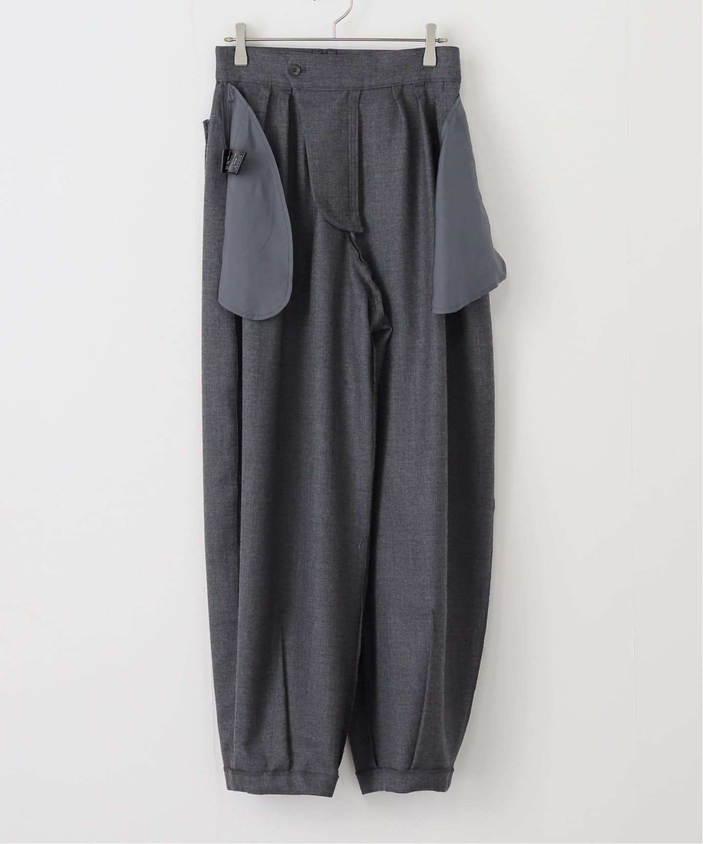 IENA LA BOUCLE ウールサキソニータックバレルパンツ（スラックス