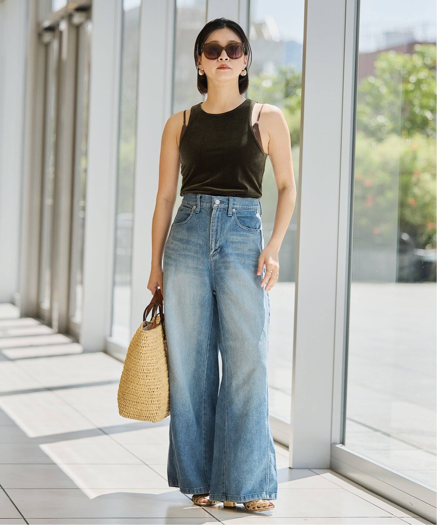 IENA LA BOUCLE ソフトデニムシルエットパンツ（デニムパンツ 