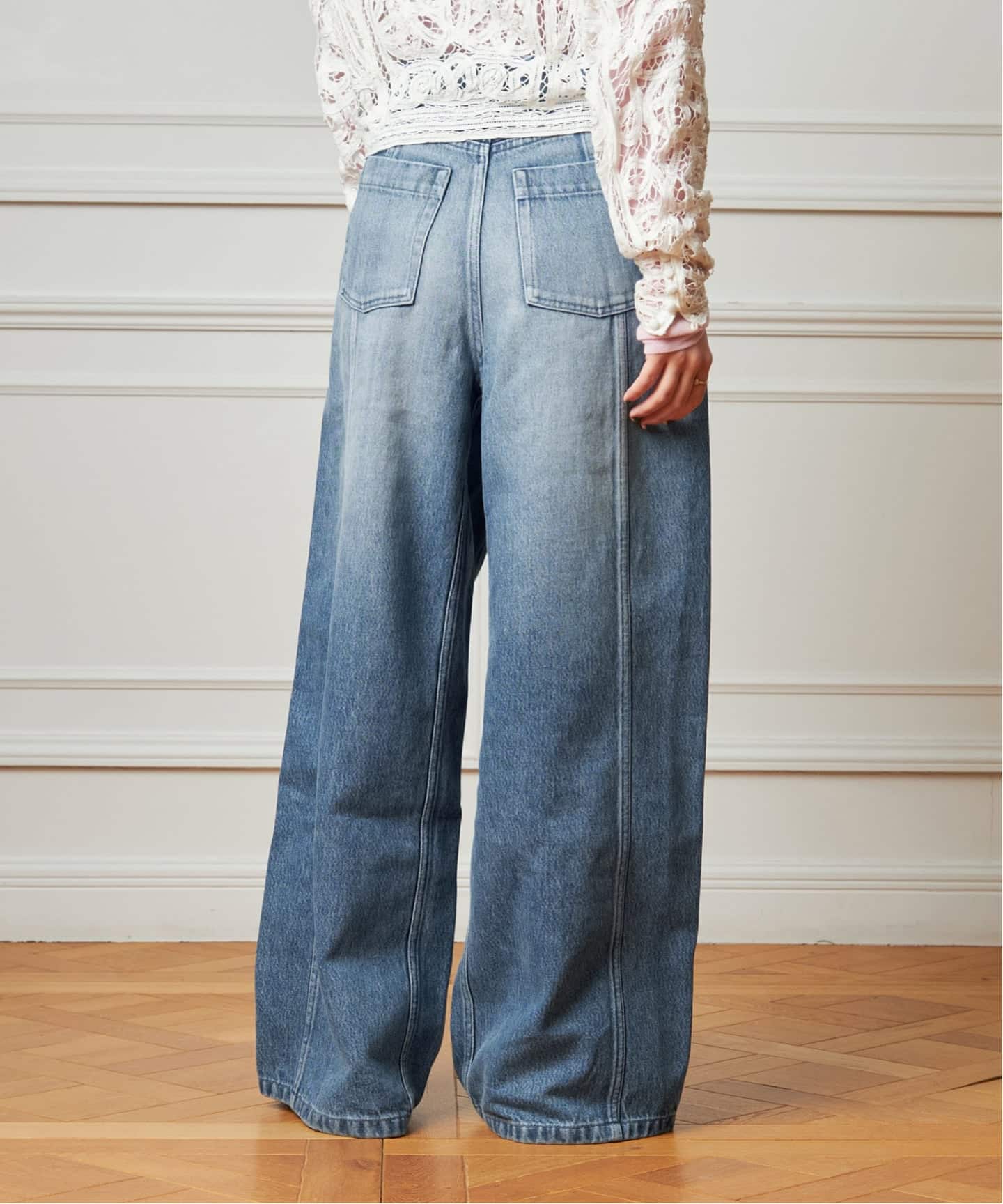 IENA LA BOUCLE ソフトデニムスクウェアドットシルエットパンツ IENA LA BOUCLE ソフトデニムスクウェアドットシルエットパンツ