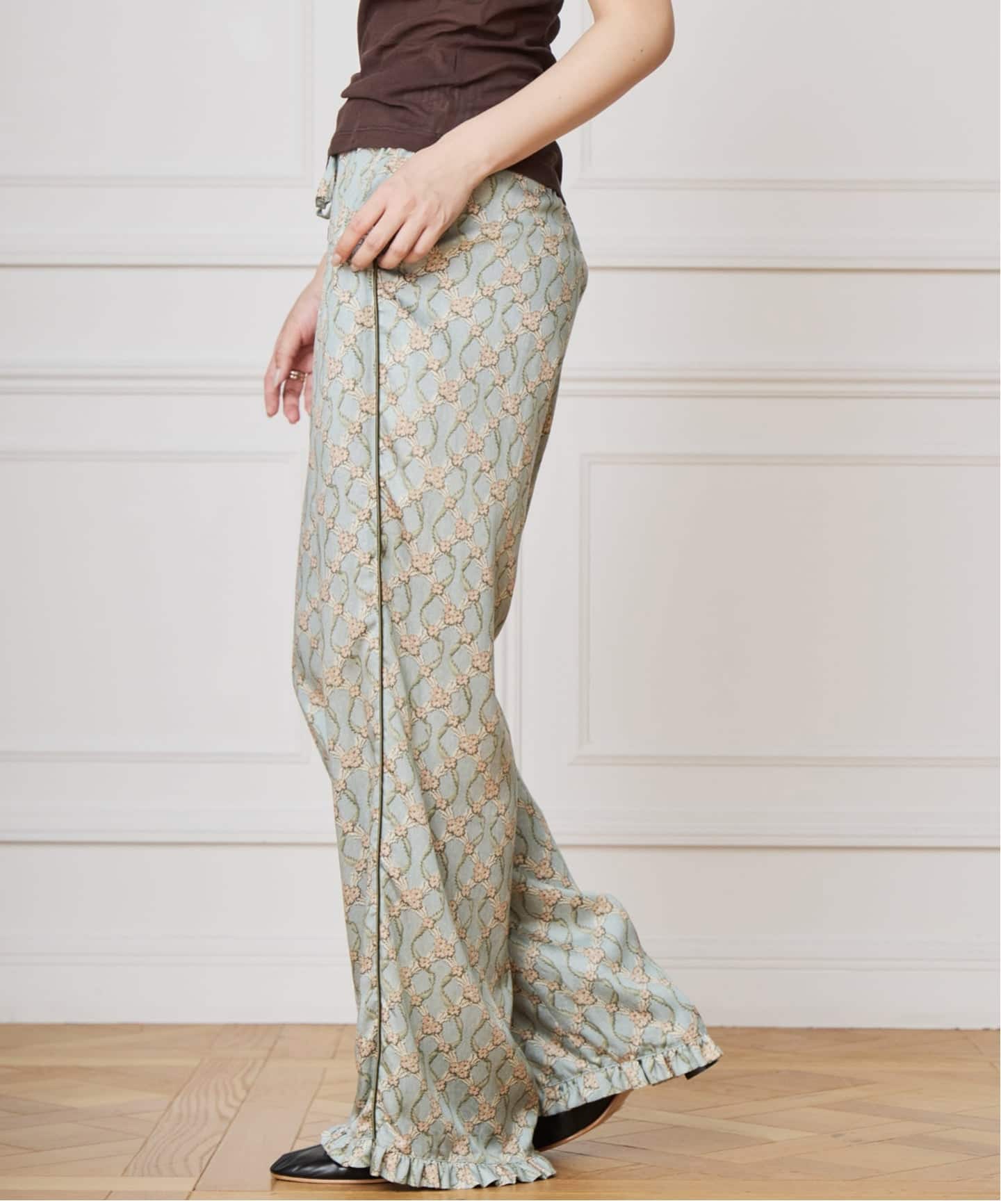 2024/イエナ/IENA/フラワープリントパンツ/ワイド/花柄/カジュアル 2024/イエナ/IENA/フラワープリントパンツ/ワイド/花柄/カジュアル