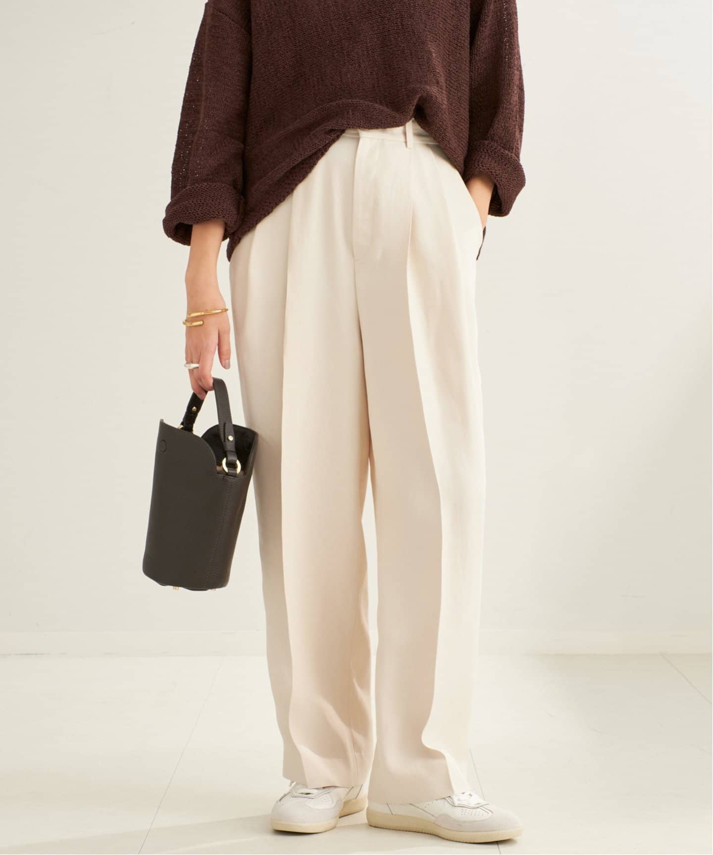 viscose tapered スラックス