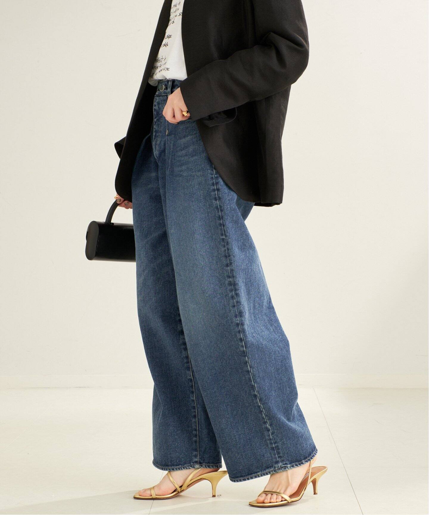 HOLIDAY ホリデイジェーンスミスデニム