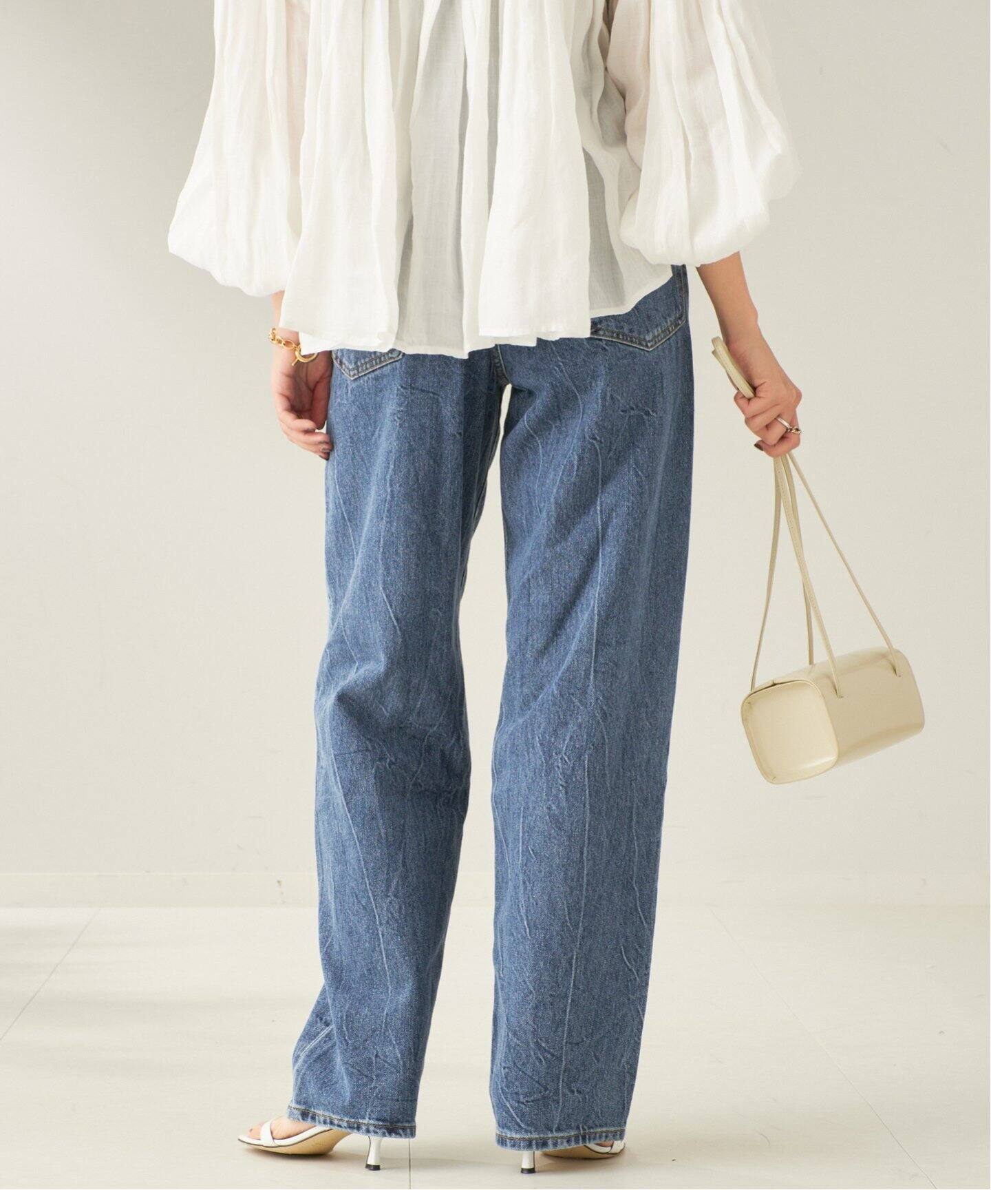 デニム・ジーパン ROHE JEANS BAGGY IN DENIM Rohe Baggy Fit Denim in Mid Denim Blue | REVOLVE
