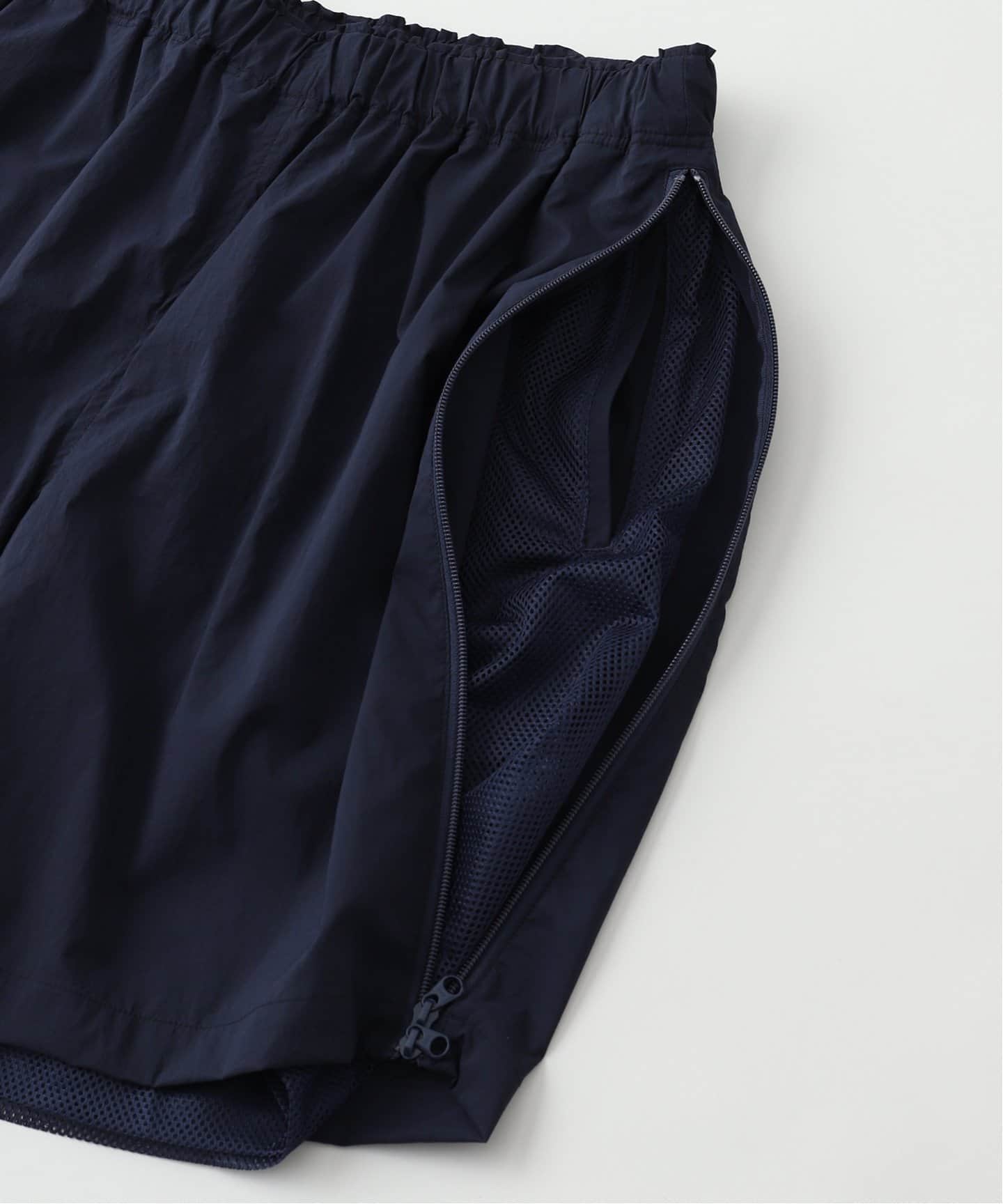 is-ness / イズネス】TECHNICAL VENTILATION SHORTS（ショート