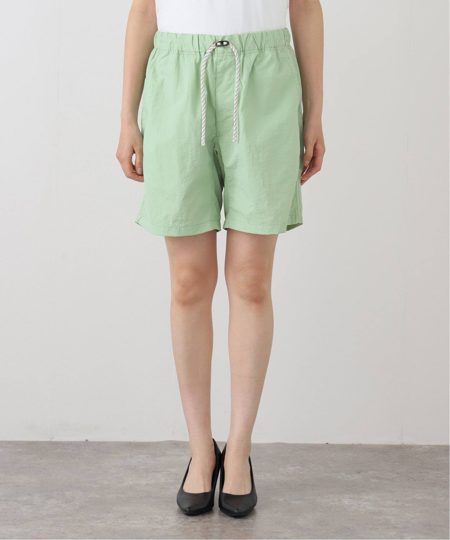 NANGA NYLON TUSSER EASY SHORTS (UNISEX)（ショート・ハーフパンツ