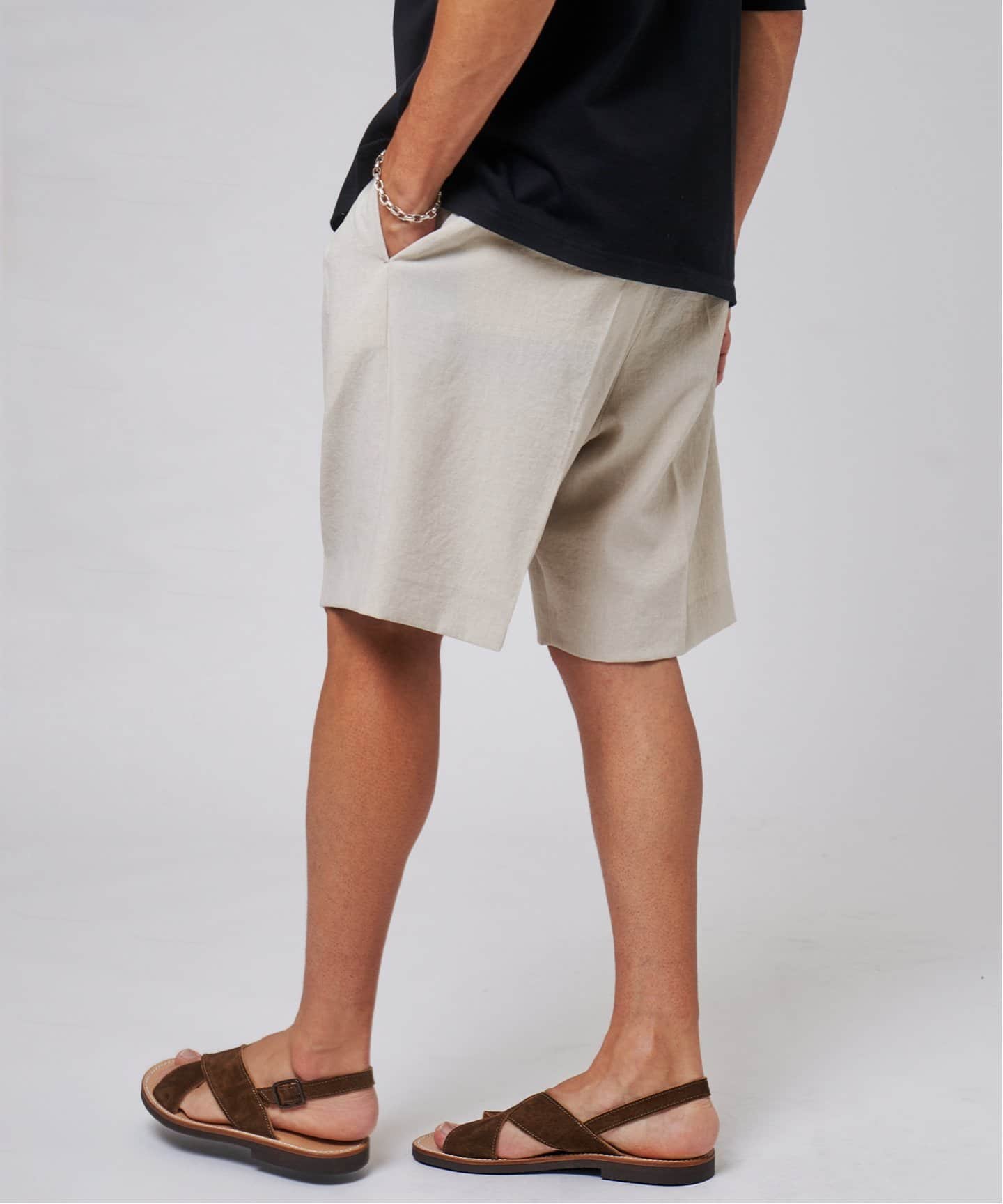 シャンタン ベルテッド 2プリーツ ショーツ（ショート・ハーフパンツ