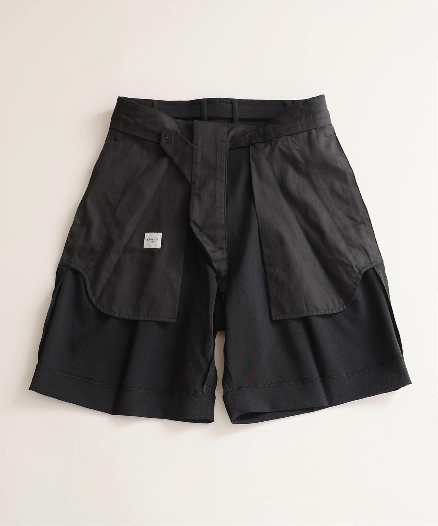 シャンタン ベルテッド 2プリーツ ショーツ（ショート・ハーフパンツ