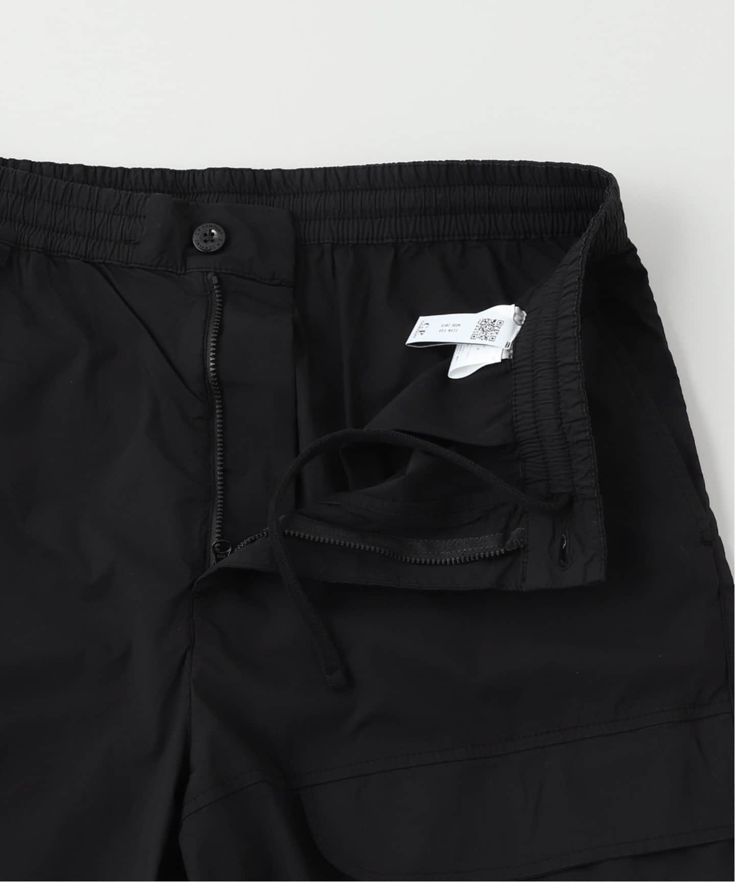C.P. Company / シーピーカンパニー 50 FILI STRETCH CARGO SHORTS