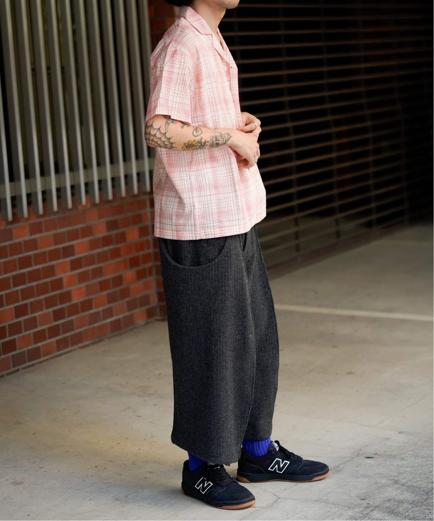 NVRFRGT / ネヴァーフォーゲット S CURVED UTILITY CAPRI TROUSERS