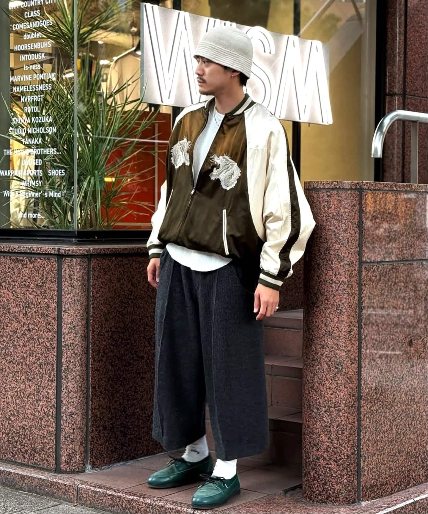 NVRFRGT / ネヴァーフォーゲット S CURVED UTILITY CAPRI TROUSERS
