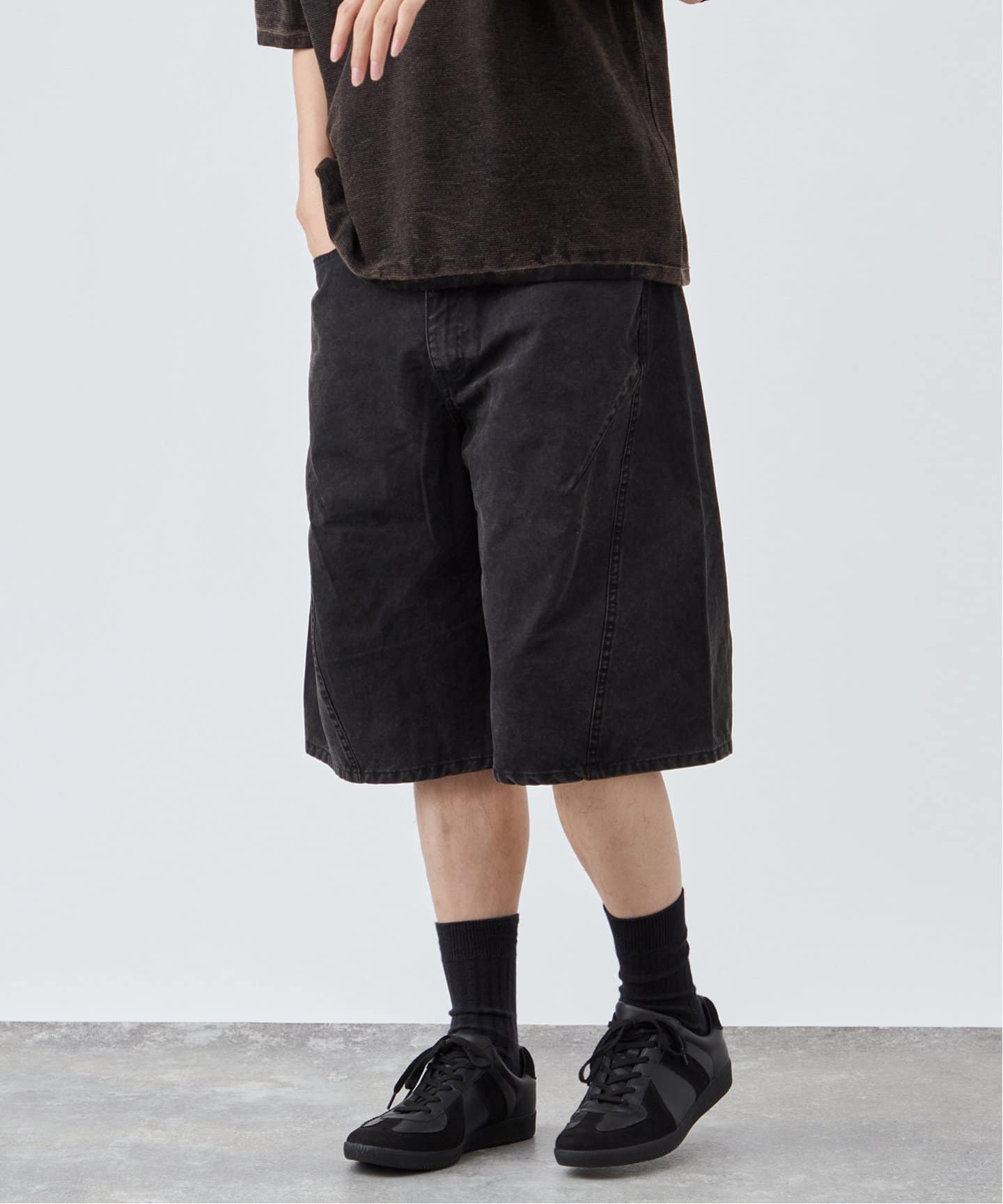 【美品】Burberrys タック ショート スラックス パンツ　25イ162 5分丈 タックショートパンツ レディース[品番：II000011459