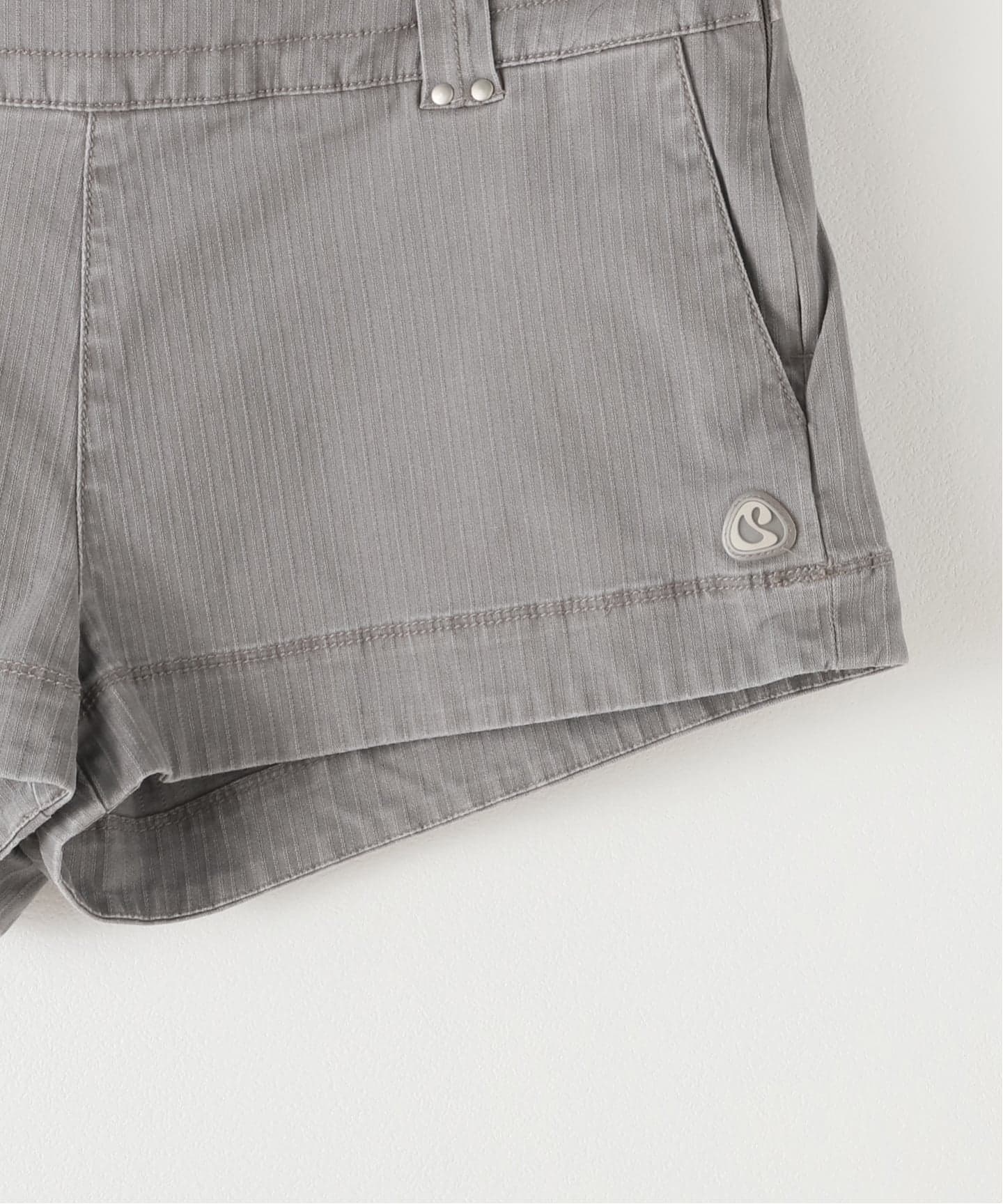 COYSEIO★ショートパンツ★韓国★人気 STUD SHORTS 2色 Geek Office / ギークオフィス】COYSEIO / コイセイオ STUD