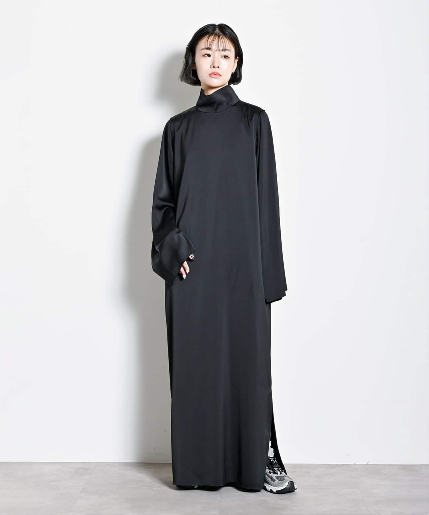 ワンピース　ブラック　S 新品　フォロー割-200円 予約》HIGH NECK SATIN DRESS：ワンピース（ワンピース