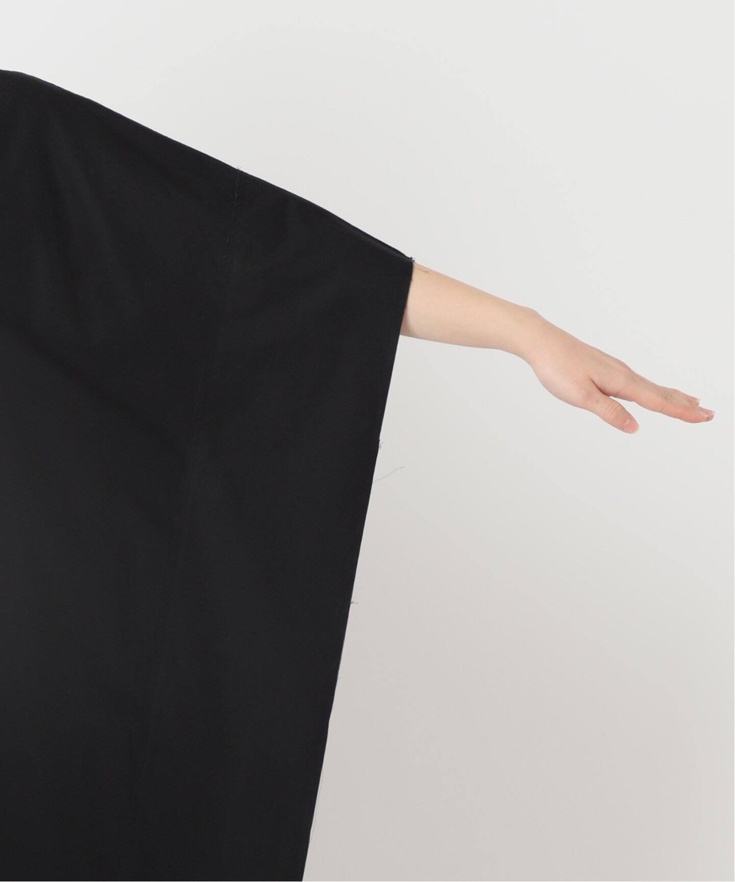 V NECK LONG CAPE DRESS：ワンピース（ワンピース）｜CITYSHOP