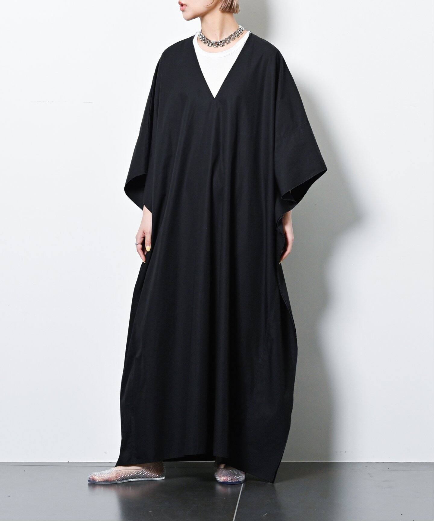 ワンピース PinDotPleatedLongDress V NECK LONG CAPE DRESS：ワンピース（ワンピース）｜CITYSHOP
