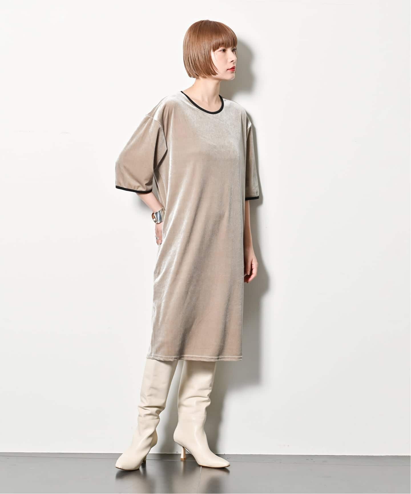 SIMONE WILD 別注 OVERSIZED DRESS：ワンピース（ワンピース