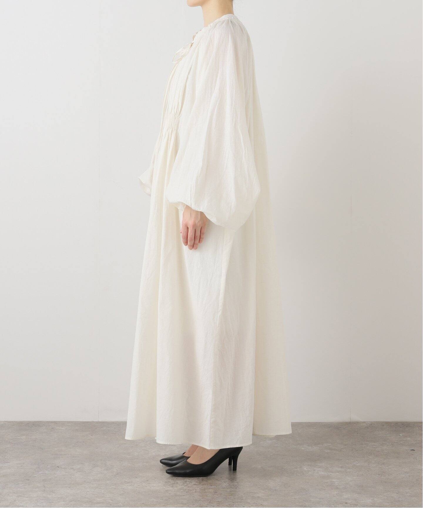 ETRE TOKYO ハンドタックシアーボリュームドレス 1225230086