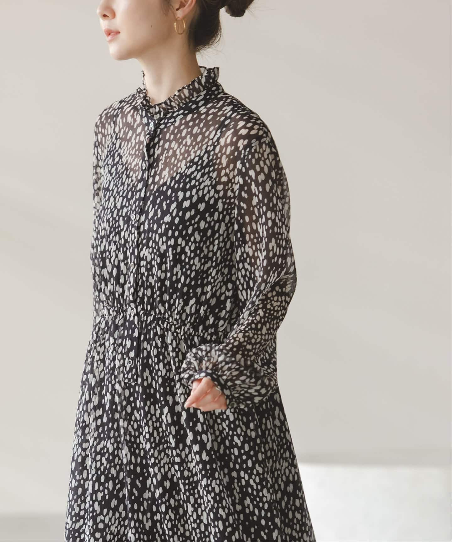 ランダムドットプリントギャザーワンピース（ワンピース）｜NOBLE