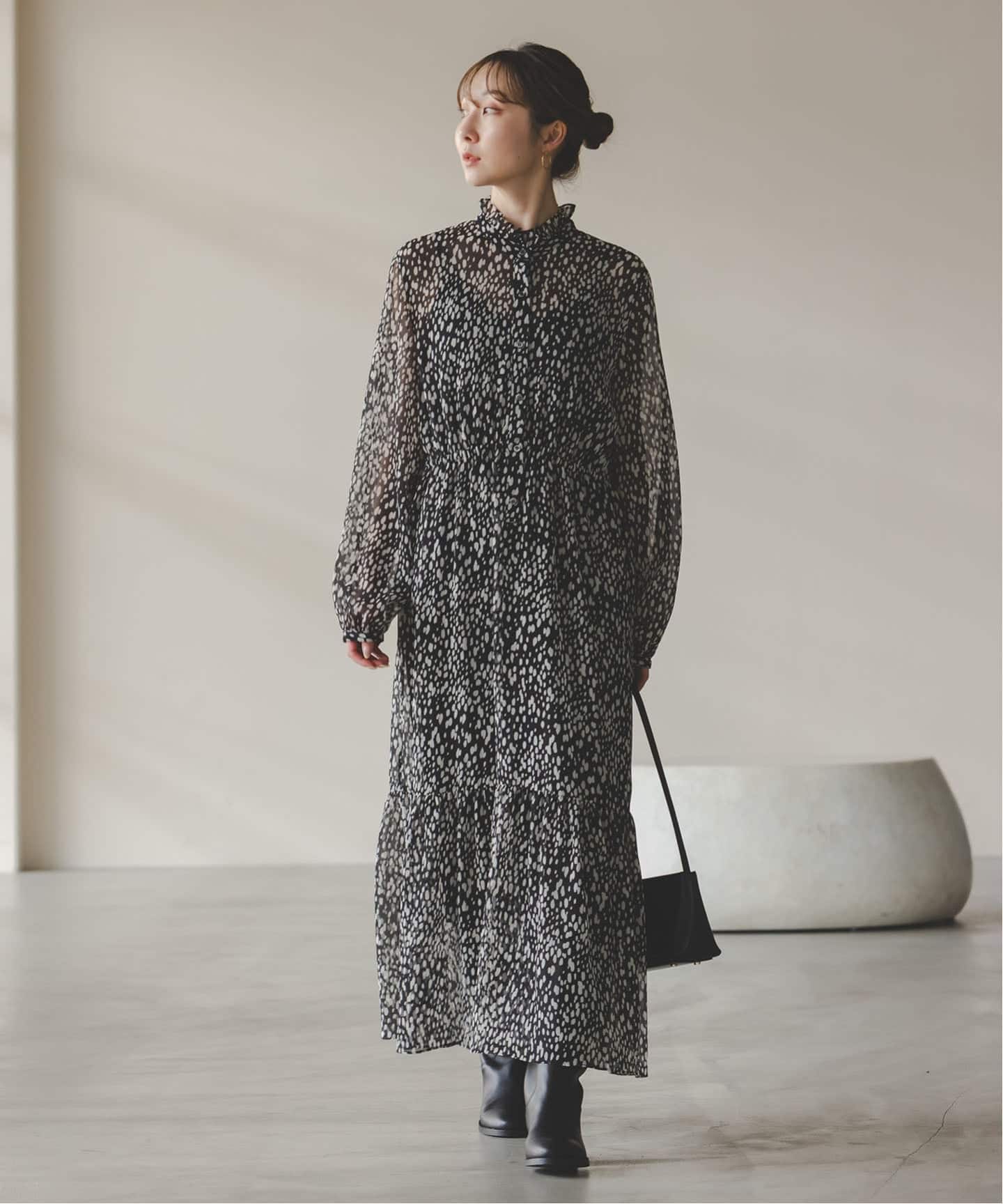 ランダムドットプリントギャザーワンピース（ワンピース）｜NOBLE