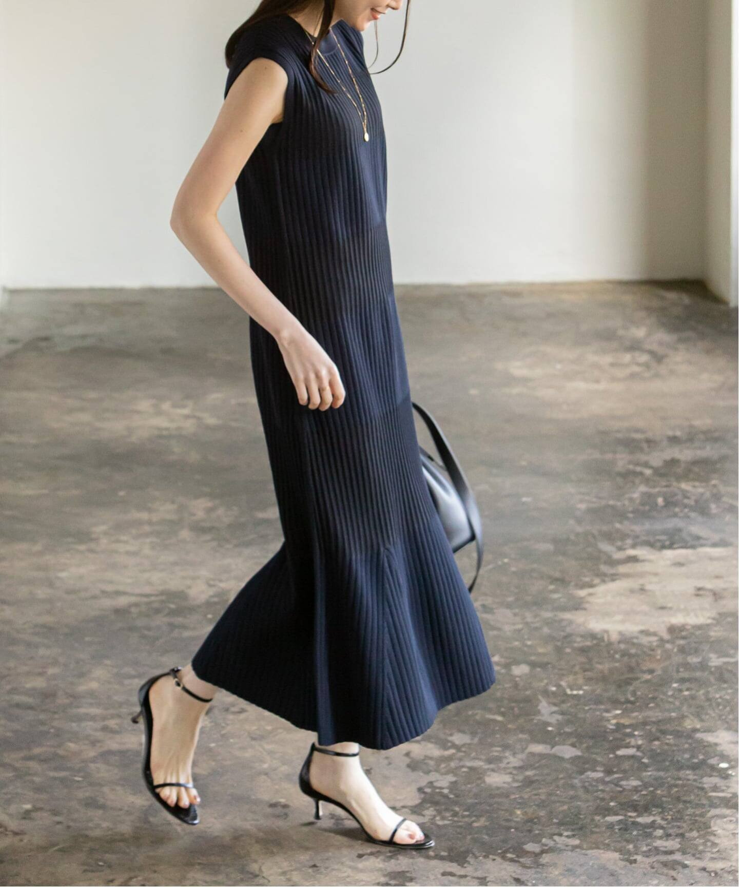 美品　NOBLE 2023ss ランダムリブマーメイドニットワンピース WEB限定追加》ランダムリブマーメイドニットワンピース（ワンピース