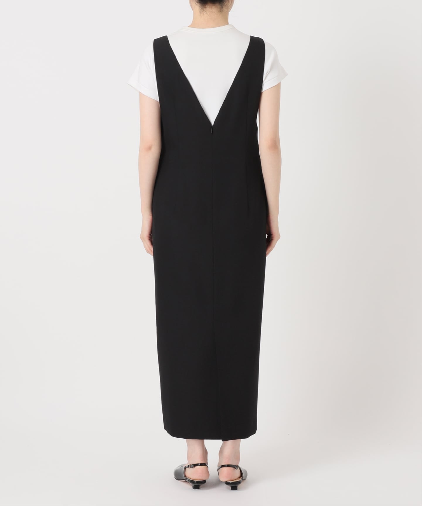 WEB限定追加》ストレートVネックワンピース（ワンピース
